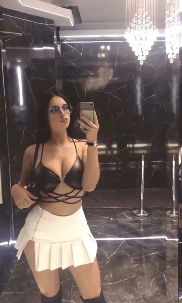 Vanessa Cherry – profilo OnlyFans